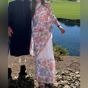 Women’s prestitched saree